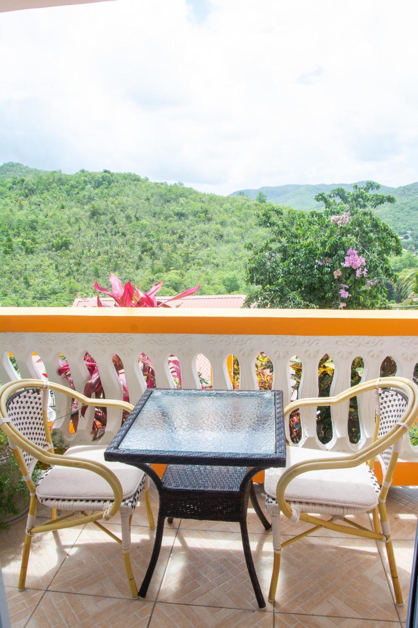 Mountain View Apartments Gros Islet Exteriér fotografie