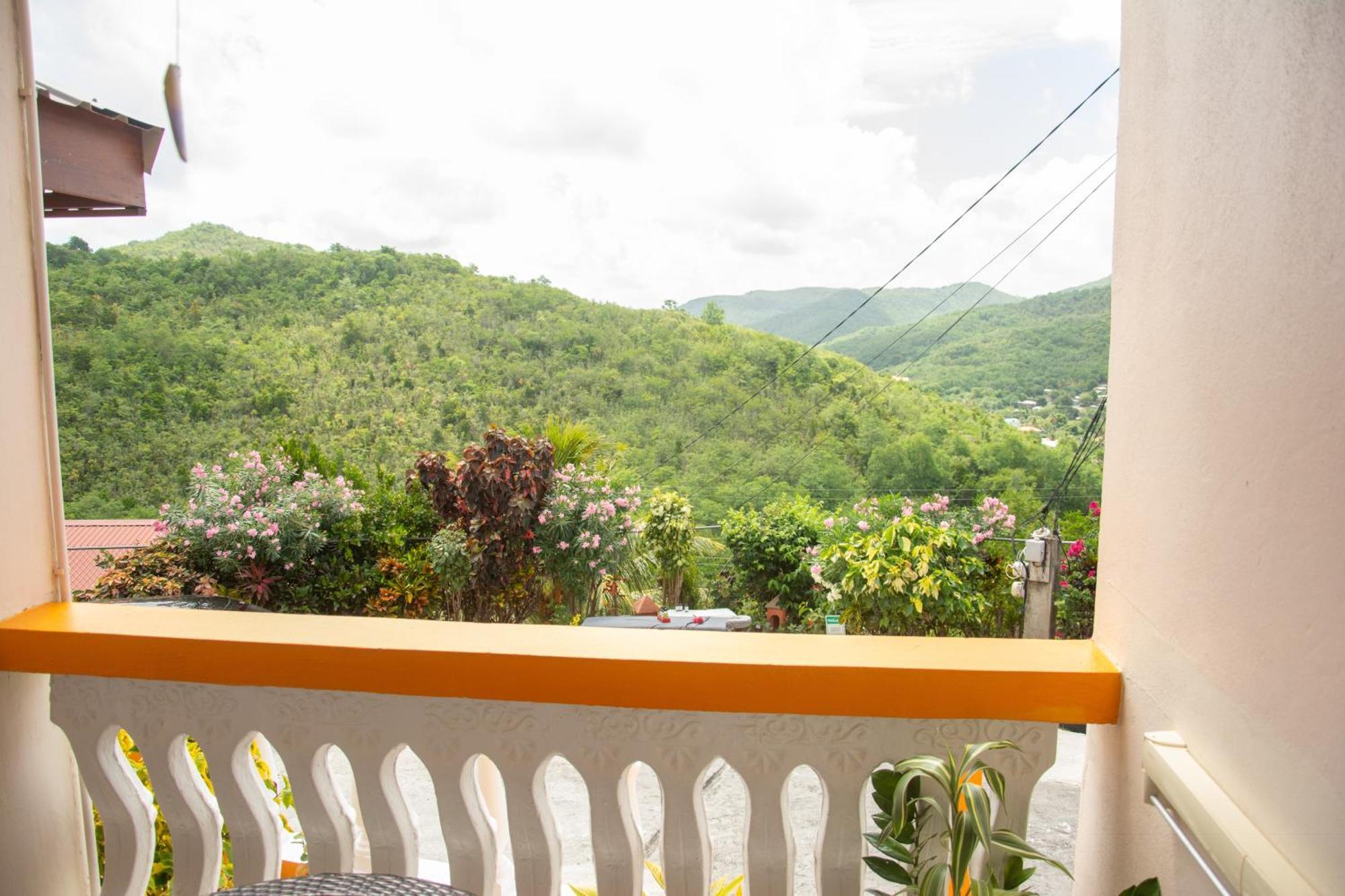Mountain View Apartments Gros Islet Exteriér fotografie