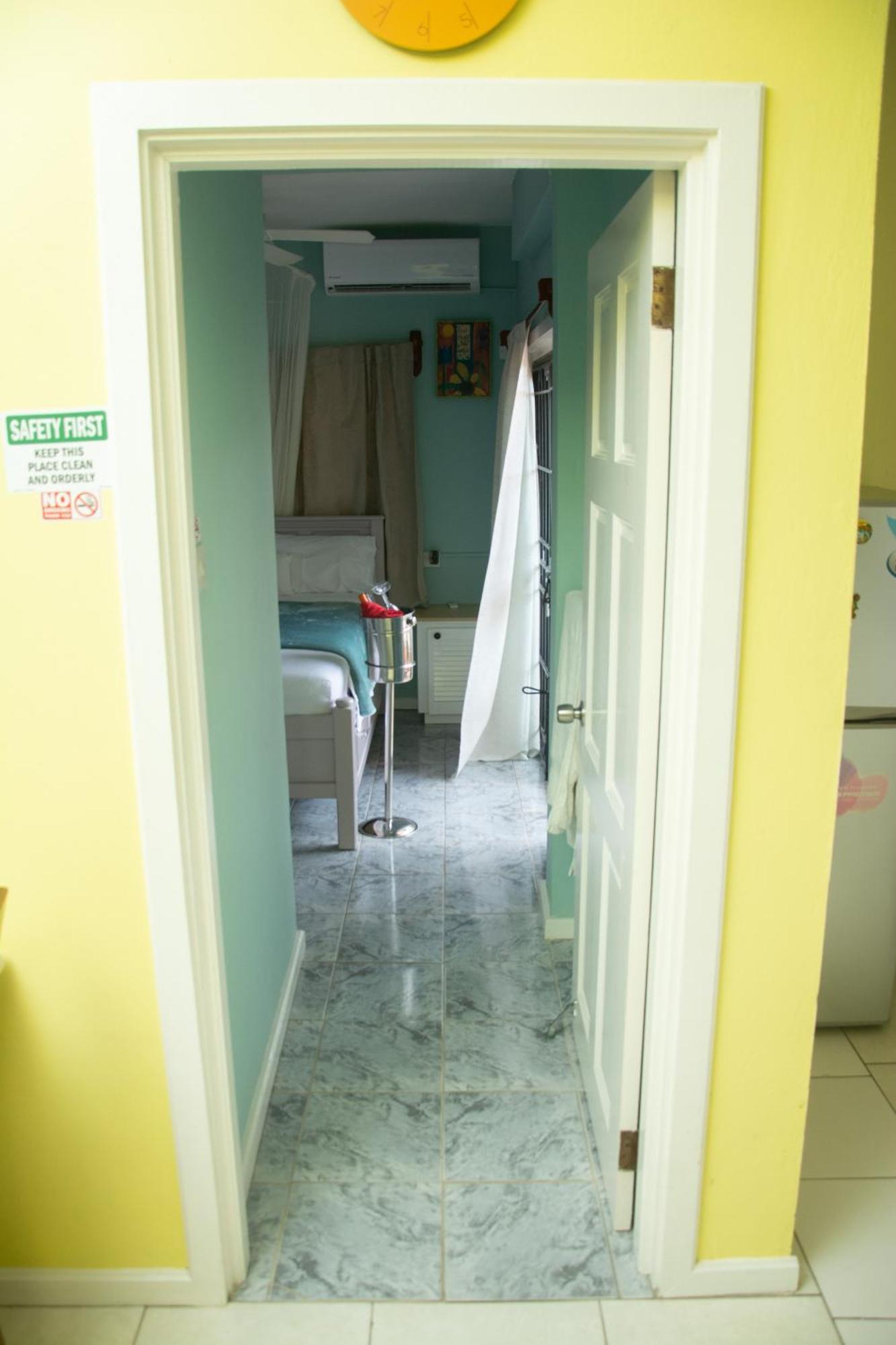 Mountain View Apartments Gros Islet Exteriér fotografie